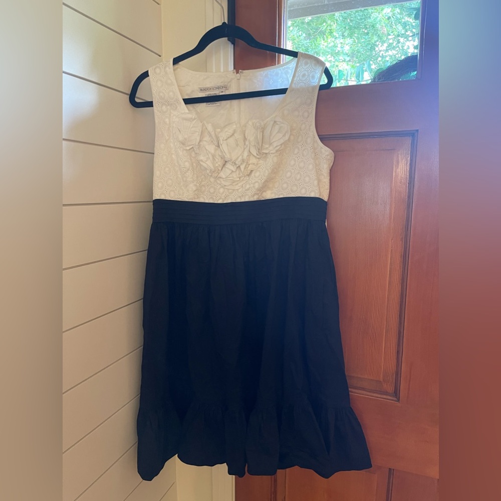 Women’s Size 14 Maggie London black and white dress
